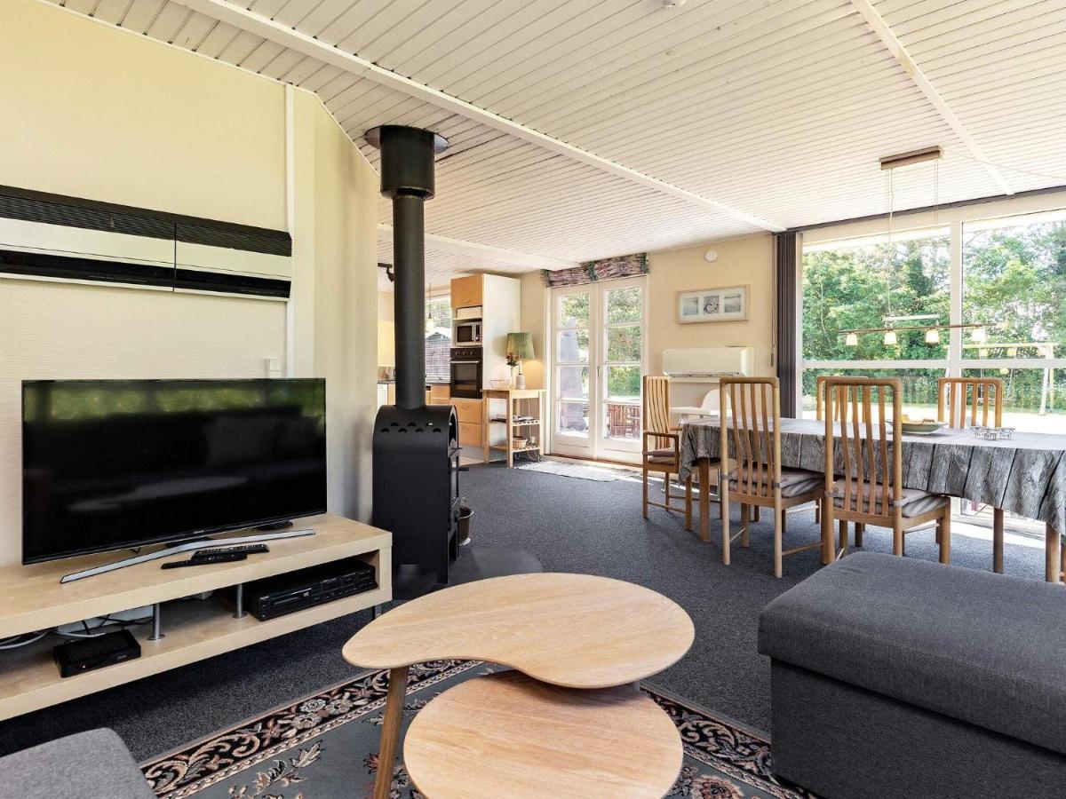 6 Person Holiday Home In Nibe Buitenkant foto